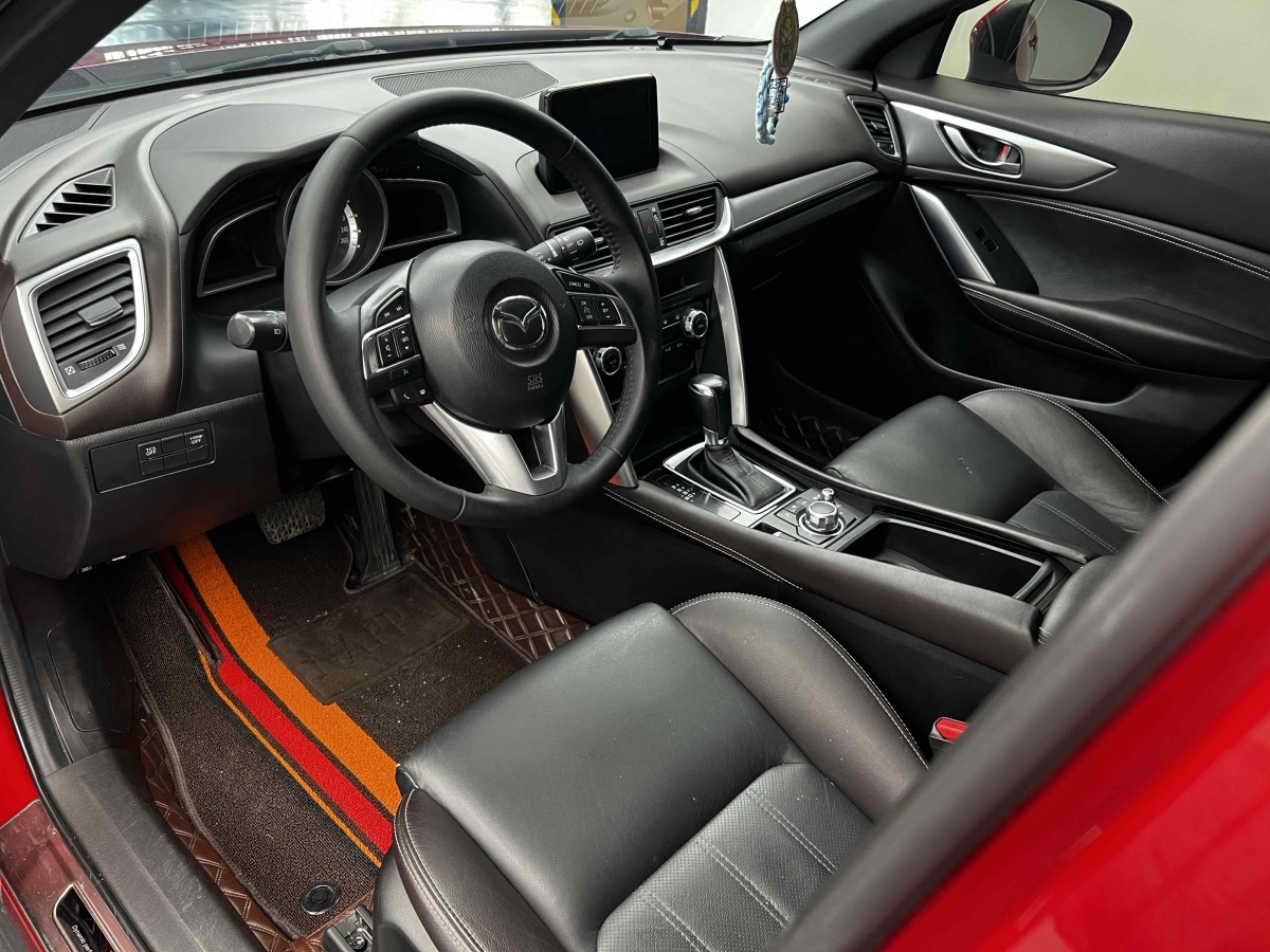 2017年4月马自达 CX-4  2018款 2.0L 自动两驱蓝天品位版