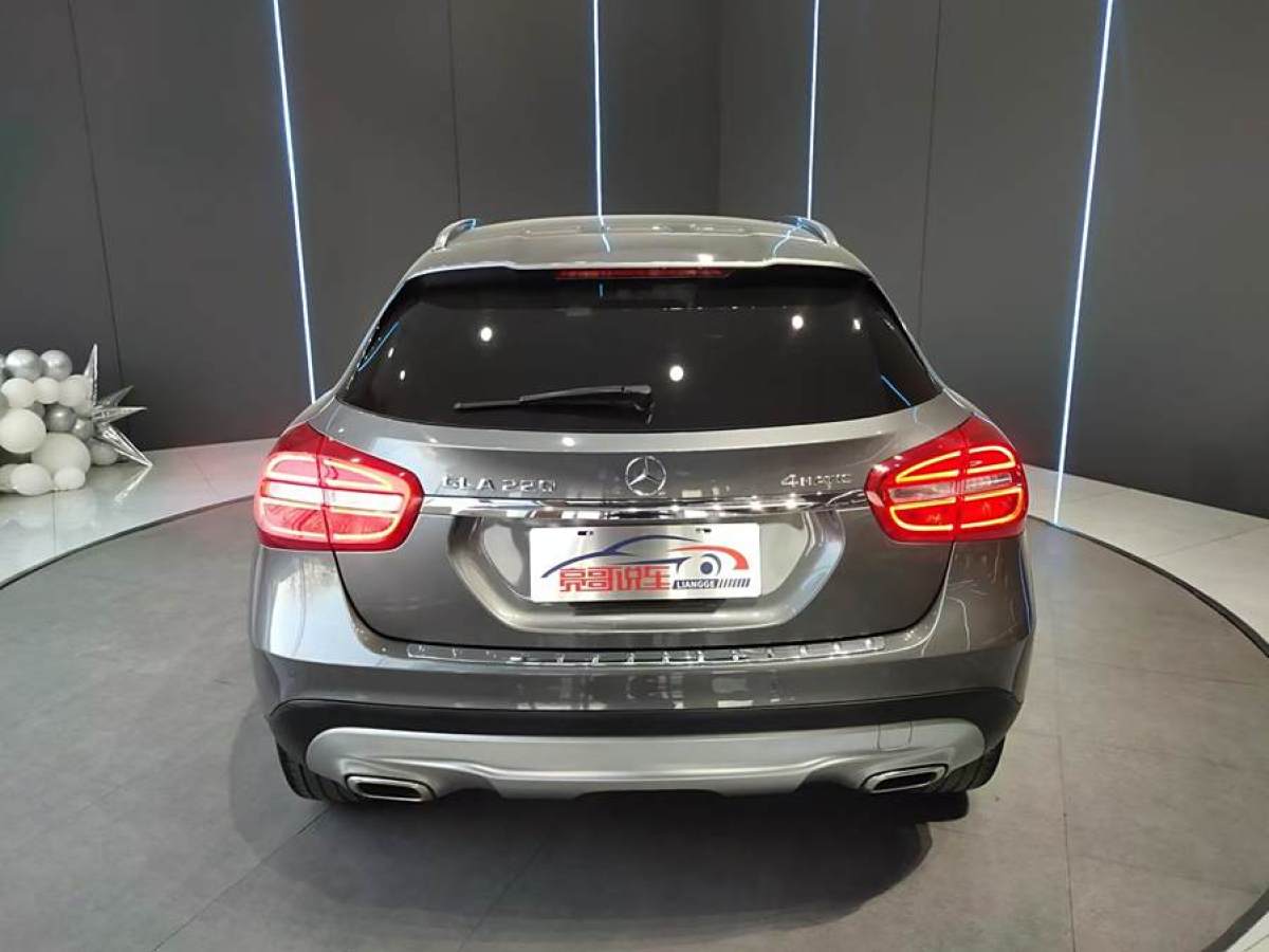 奔馳 奔馳GLA  2015款 GLA 220 4MATIC 時尚型圖片