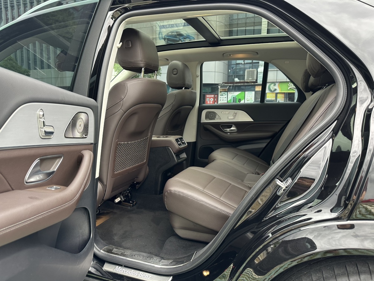 奔馳 奔馳GLE  2022款 改款 GLE 450 4MATIC 時(shí)尚型圖片