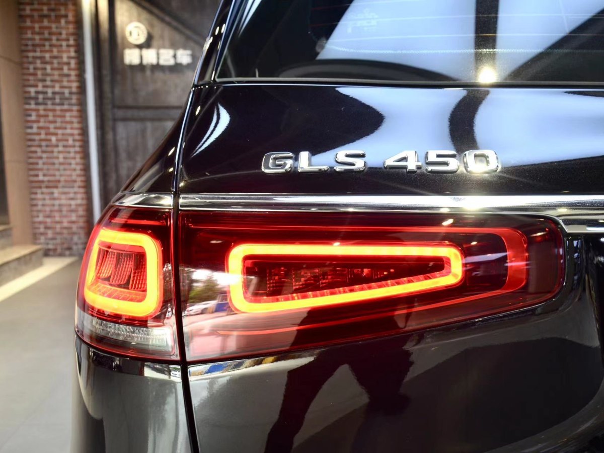 奔驰 奔驰GLS  2022款 改款二 GLS 450 4MATIC 豪华型图片