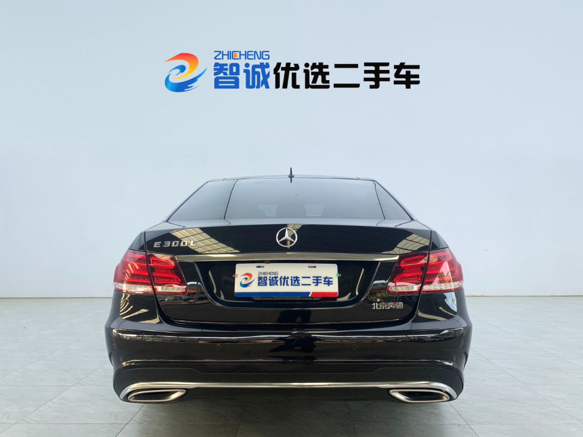 奔馳 奔馳E級(jí)  2013款 E 300 L 優(yōu)雅型圖片