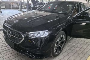 奔馳E級 奔馳 E 300 L 時尚運(yùn)動型