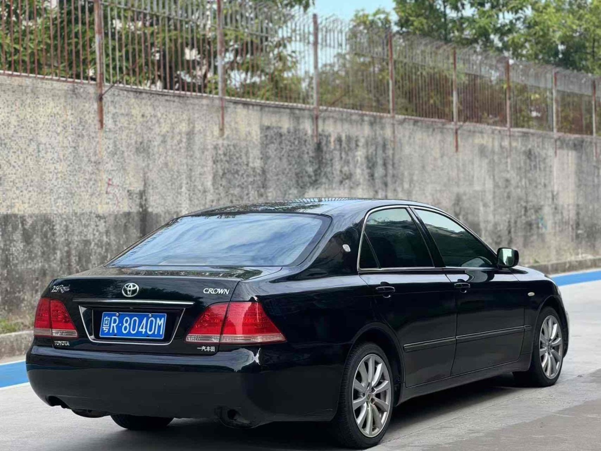 豐田 皇冠  2005款 3.0L Royal E圖片