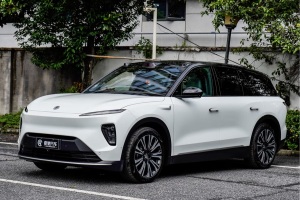 ES8 蔚來 75kWh