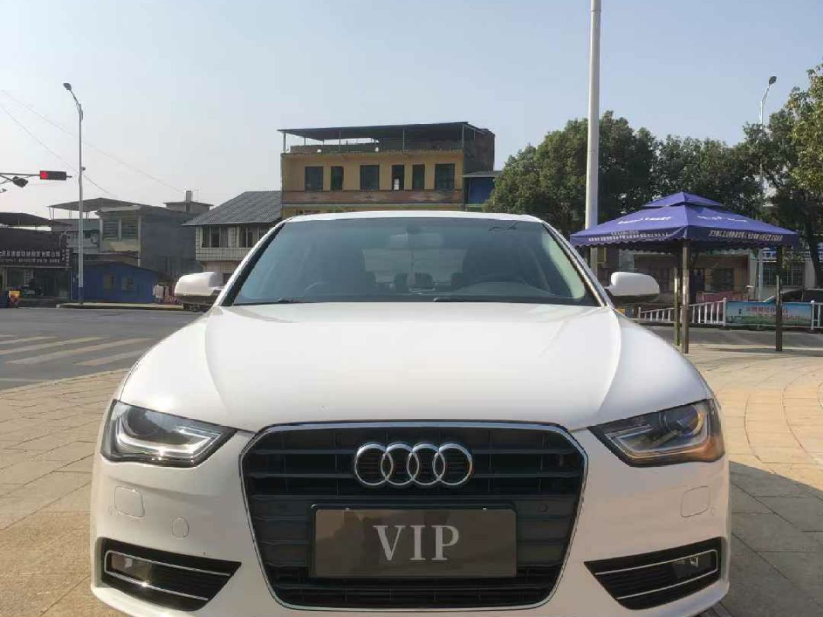 奧迪 奧迪A4L  2015款 A4L 1.8TFSI 30TFSI 舒適型圖片