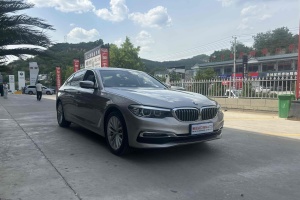 寶馬5系 寶馬  改款 530Li 領(lǐng)先型 豪華套裝