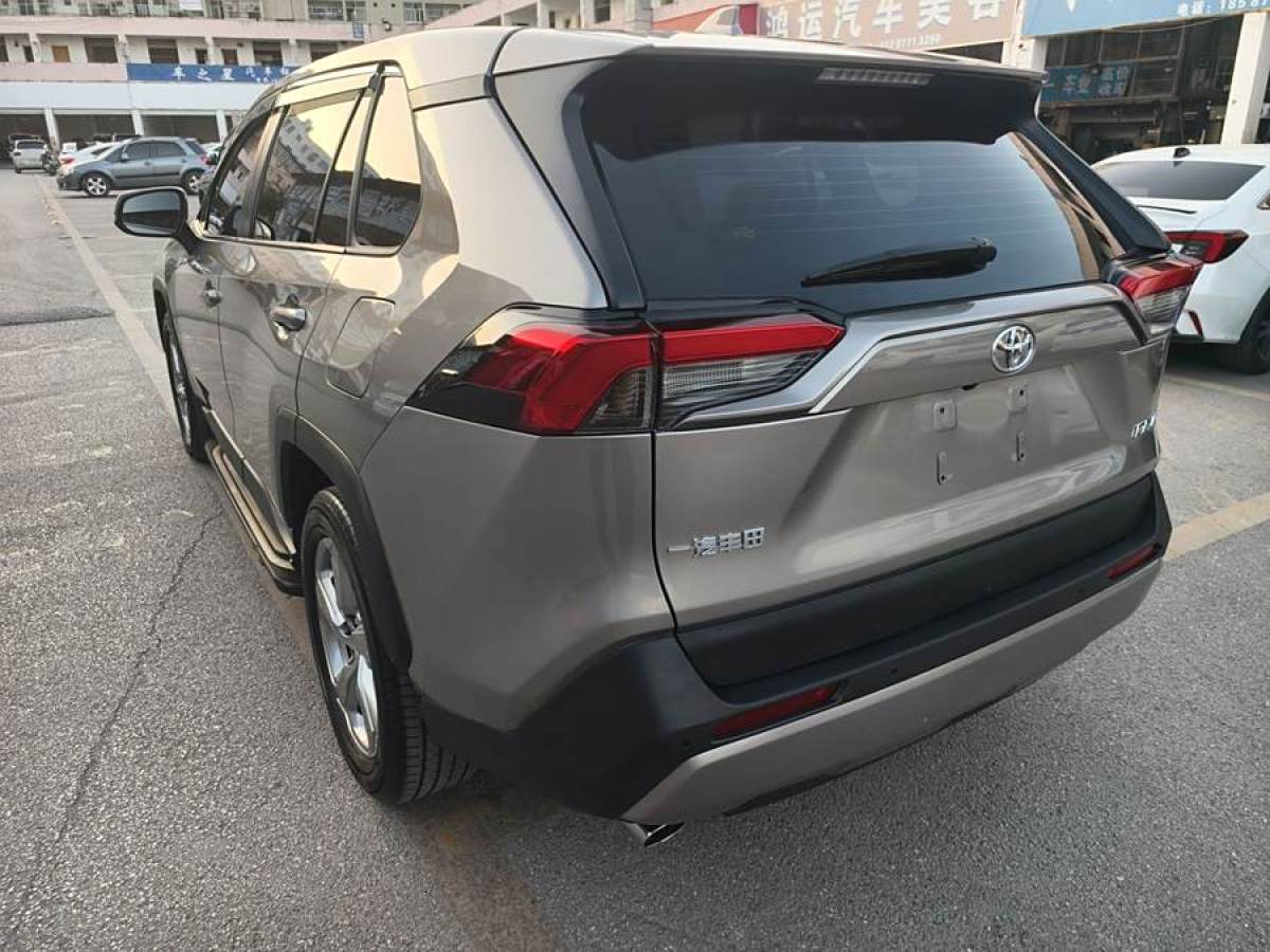 豐田 RAV4榮放  2022款 2.0L CVT兩驅(qū)風(fēng)尚Plus版圖片