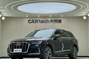 奥迪Q7 奥迪 55 TFSI quattro S line运动型