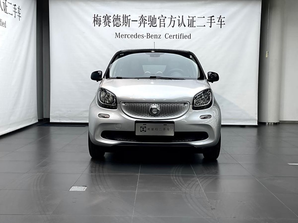 smart forfour  2016款 1.0L 52千瓦激情版圖片