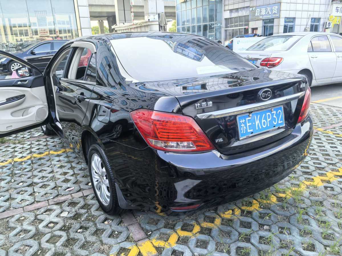 2013年10月比亞迪 L3  2012款 1.5L 手動尊貴型