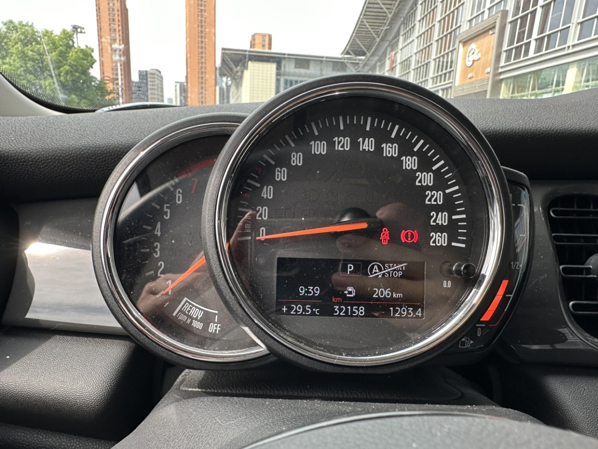 2021年8月MINI MINI  2021款 1.5T ONE