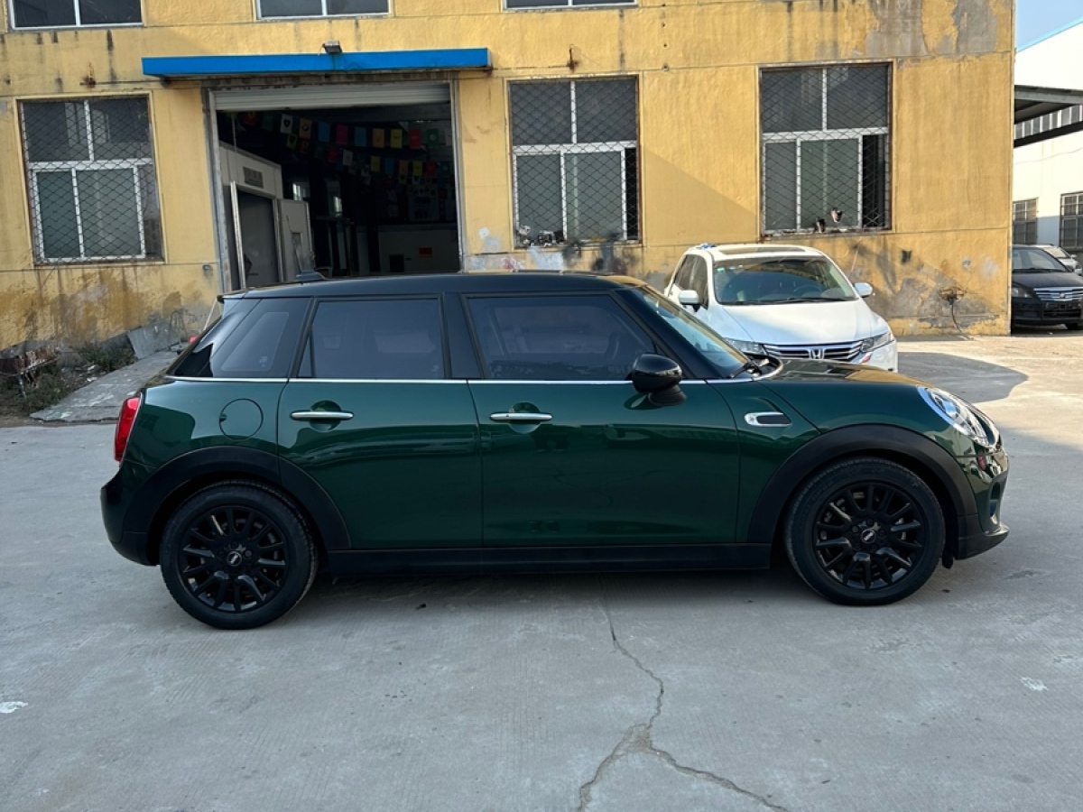 MINI MINI  2018款 1.5T COOPER 經(jīng)典派 五門版圖片