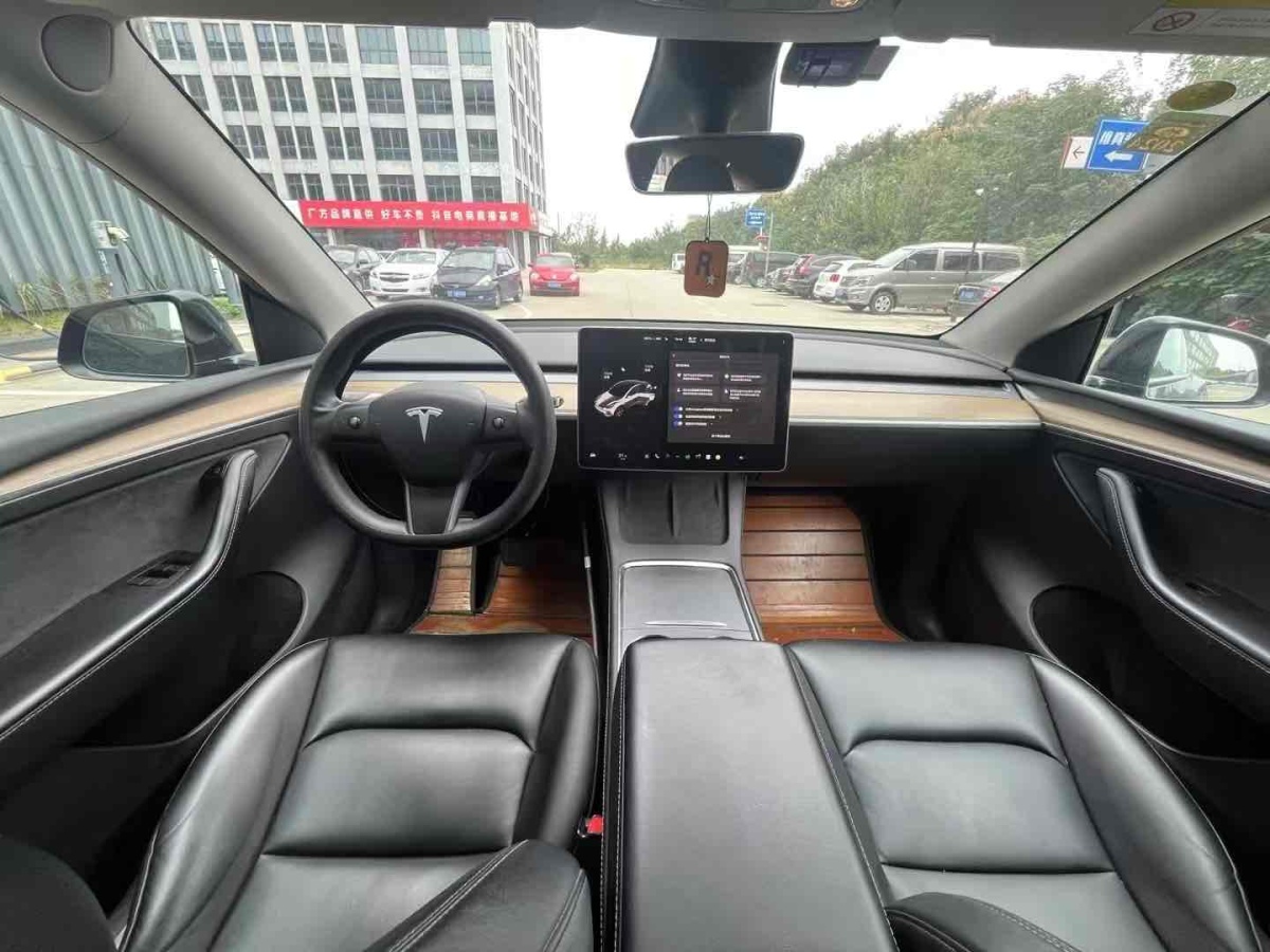 特斯拉 Model Y  2020款 改款 長續(xù)航后輪驅動版圖片