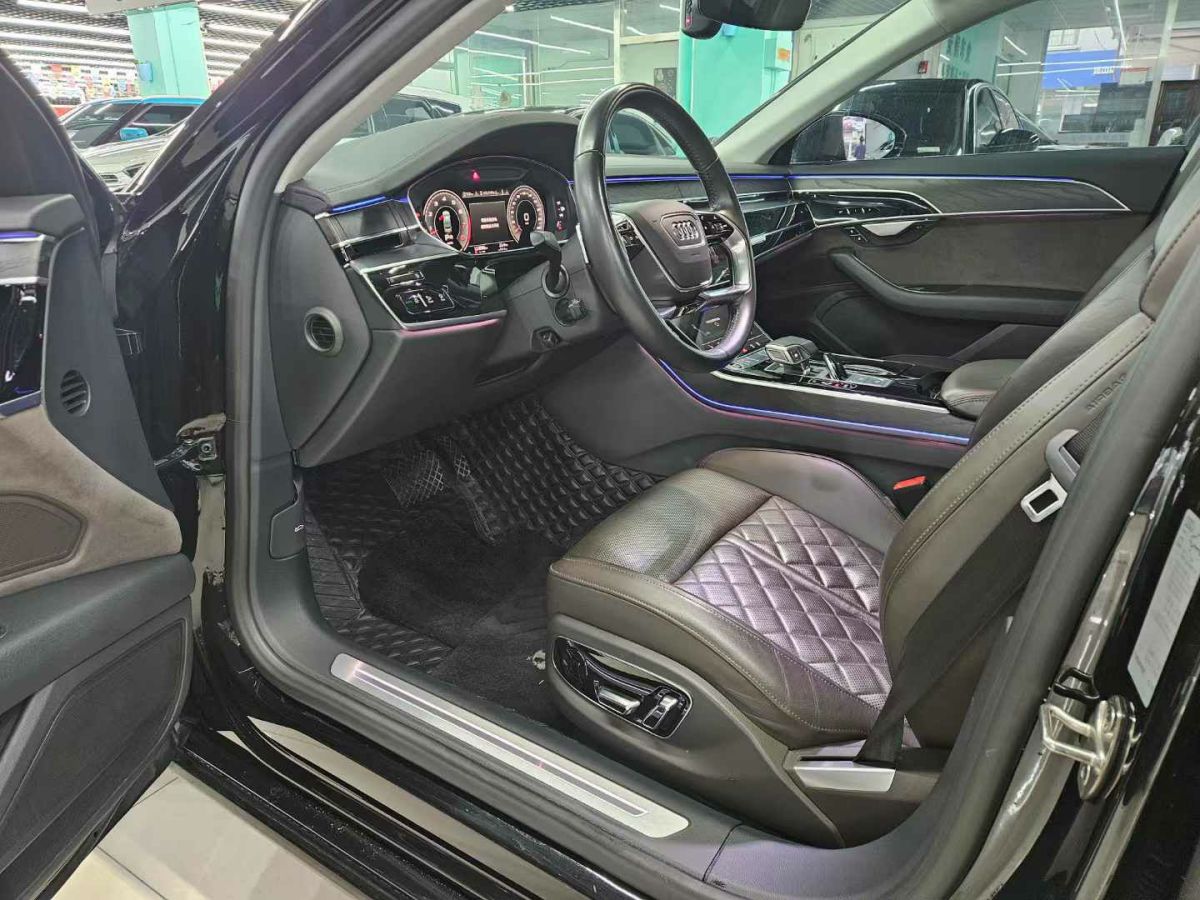 奧迪 奧迪S8  2020款 S8L 4.0TFSI quattro圖片