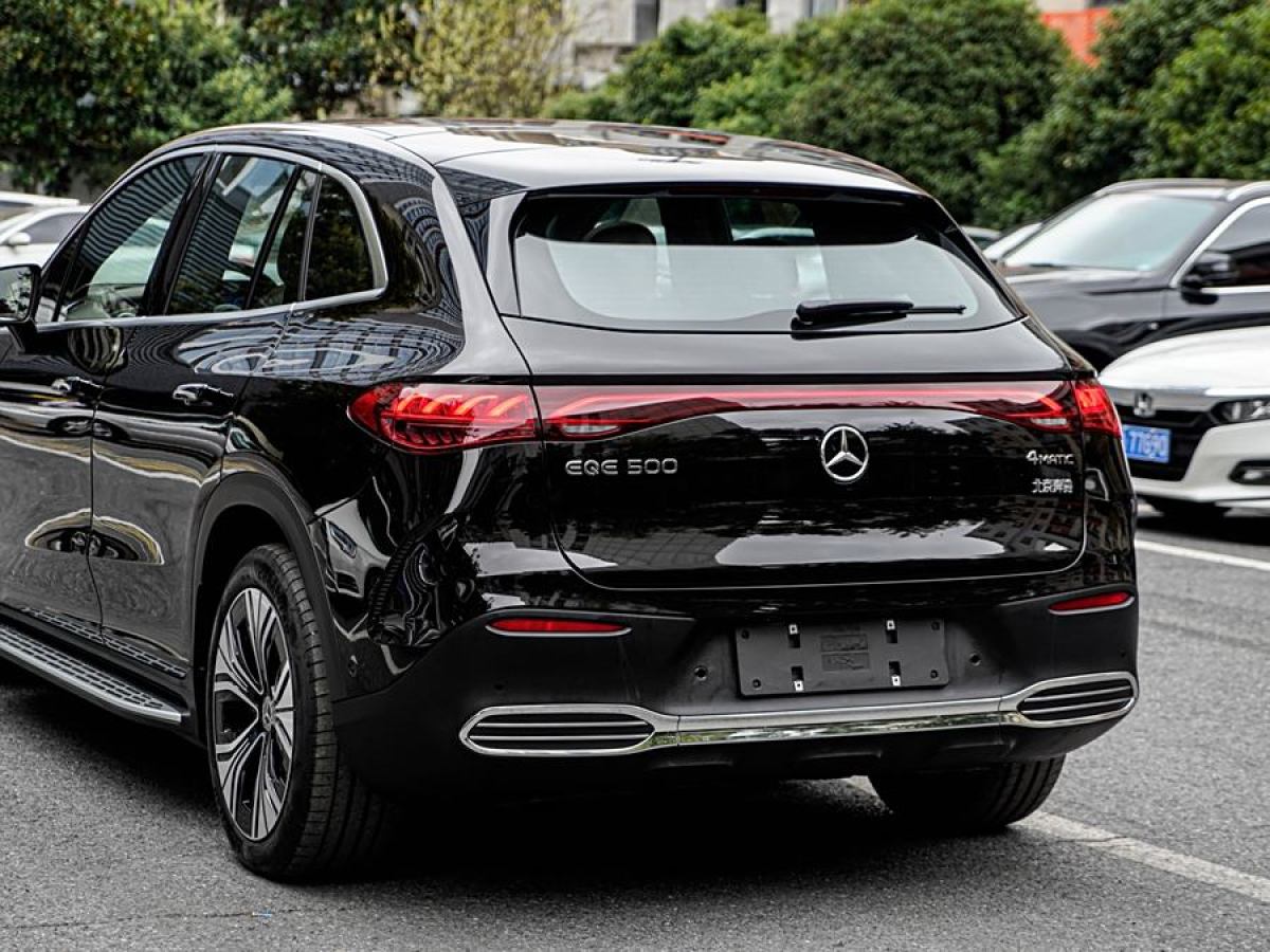 2024年7月奔馳 奔馳EQE SUV  2024款 350 4MATIC 豪華版