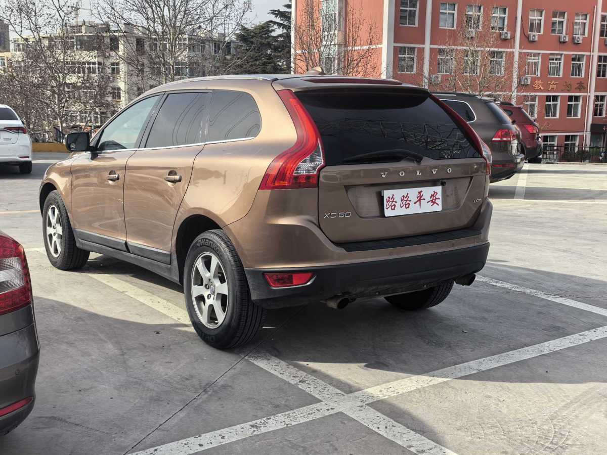 沃爾沃 XC60  2011款 2.0T 智雅版圖片