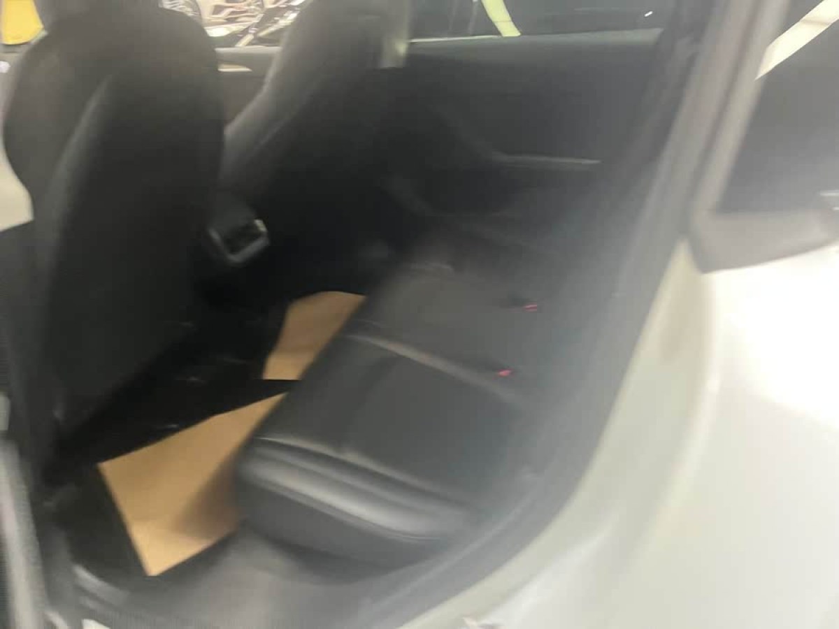 特斯拉 Model Y  2022款 改款 后輪驅(qū)動(dòng)版圖片
