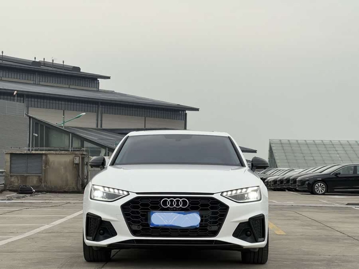 奧迪 奧迪A4L  2020款 40 TFSI 豪華動感型圖片