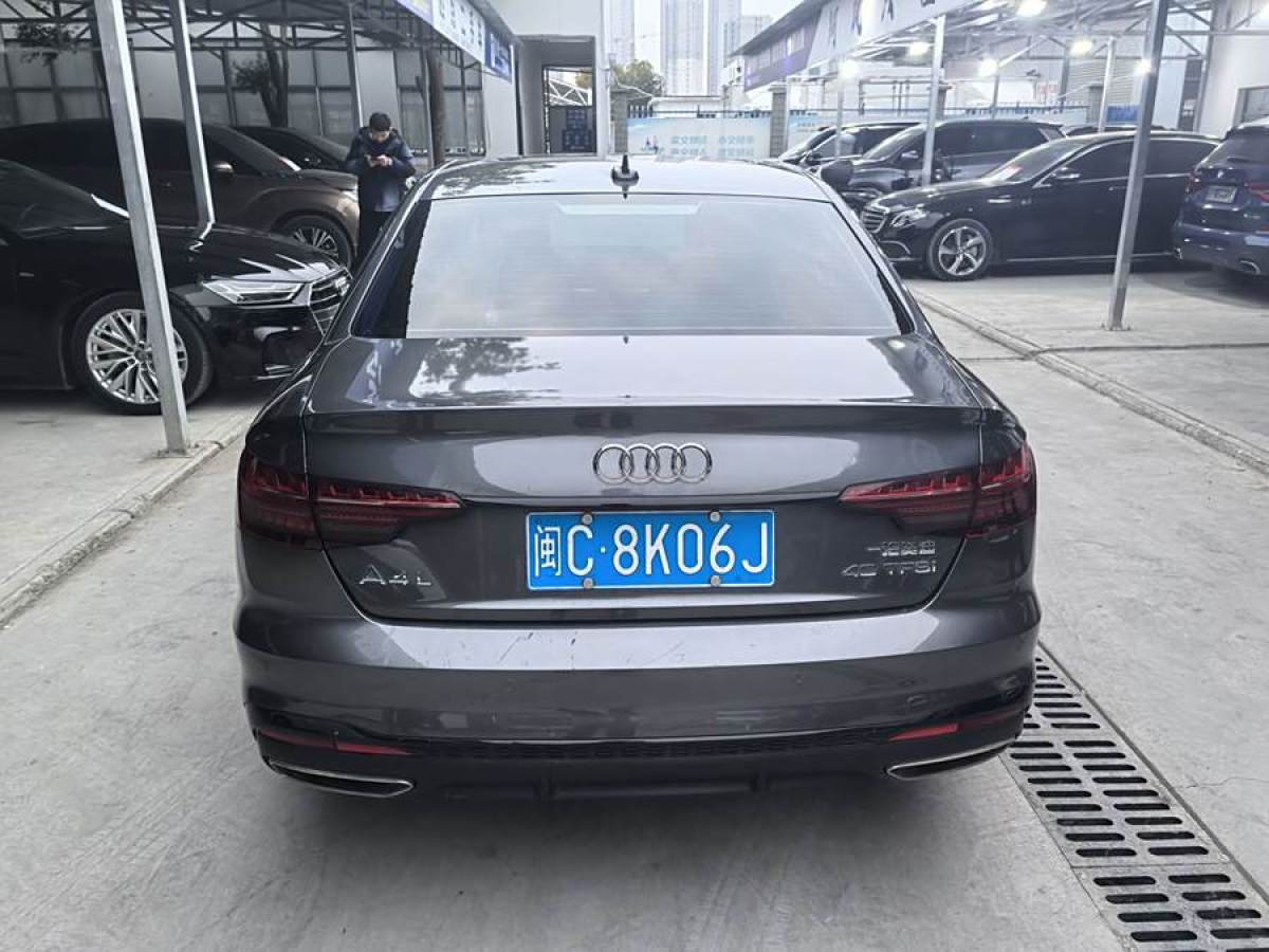 奧迪 奧迪A4L  2022款 40 TFSI 豪華動感型圖片