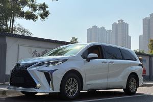 赛那SIENNA 丰田 2.5L混动 尊贵版