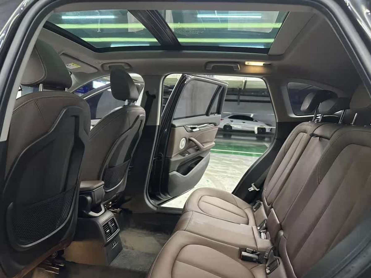 寶馬 寶馬X1  2022款 sDrive25Li 領(lǐng)先型圖片