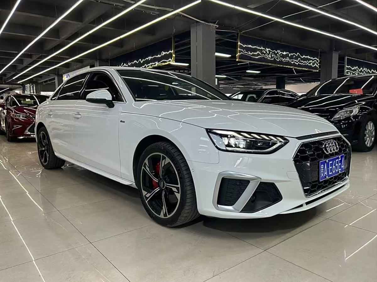 奧迪 奧迪A4L  2022款 40 TFSI 時(shí)尚動(dòng)感型圖片