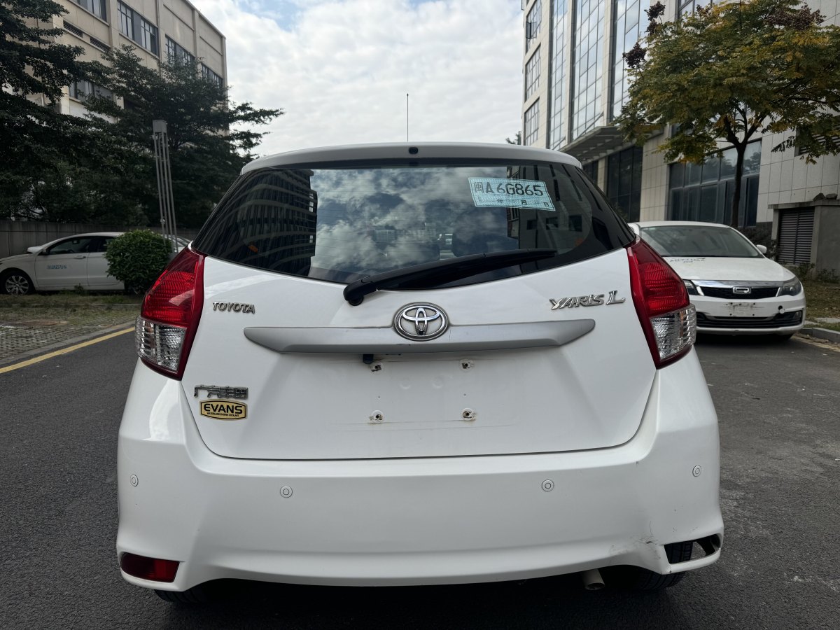 豐田 YARiS L 致炫  2015款 1.5G 自動(dòng)炫動(dòng)天窗特別版圖片