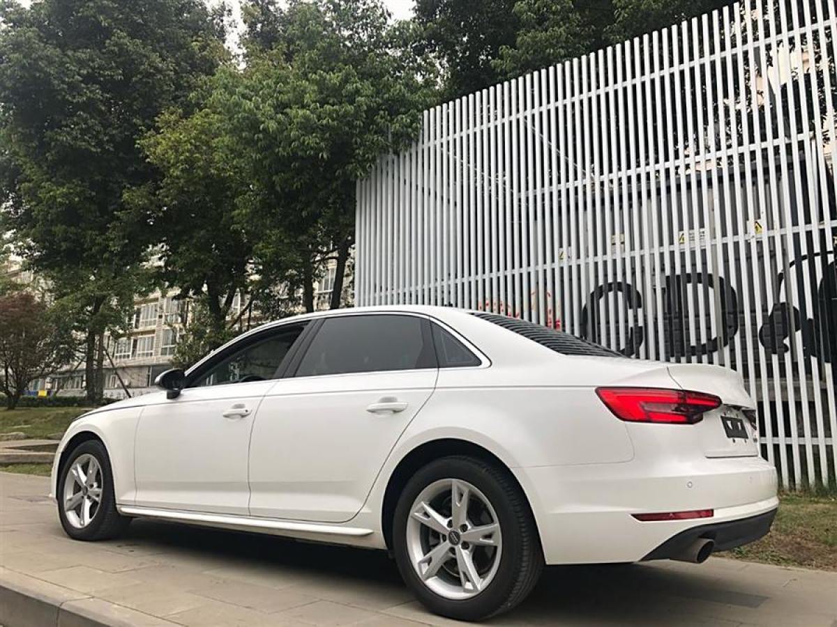 奧迪 奧迪A4L  2017款 40 TFSI 進(jìn)取型圖片