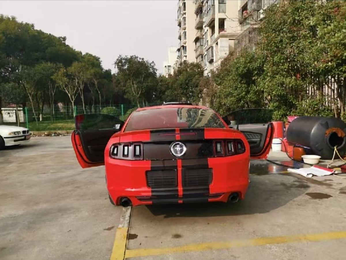 福特 Mustang  2013款 3.7L 自動(dòng)標(biāo)準(zhǔn)型圖片