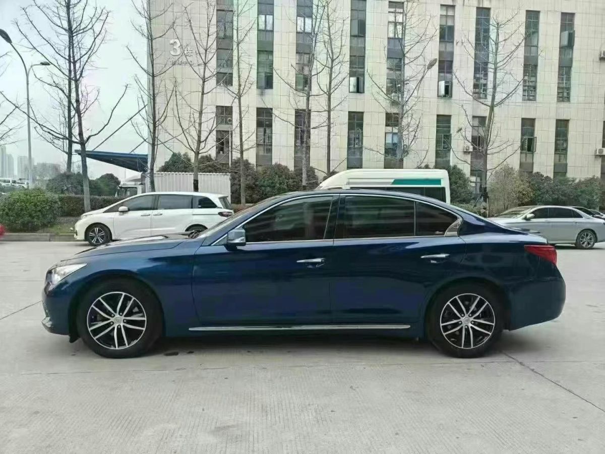 英菲尼迪 Q50L  2018款  2.0T 舒適版 國VI圖片