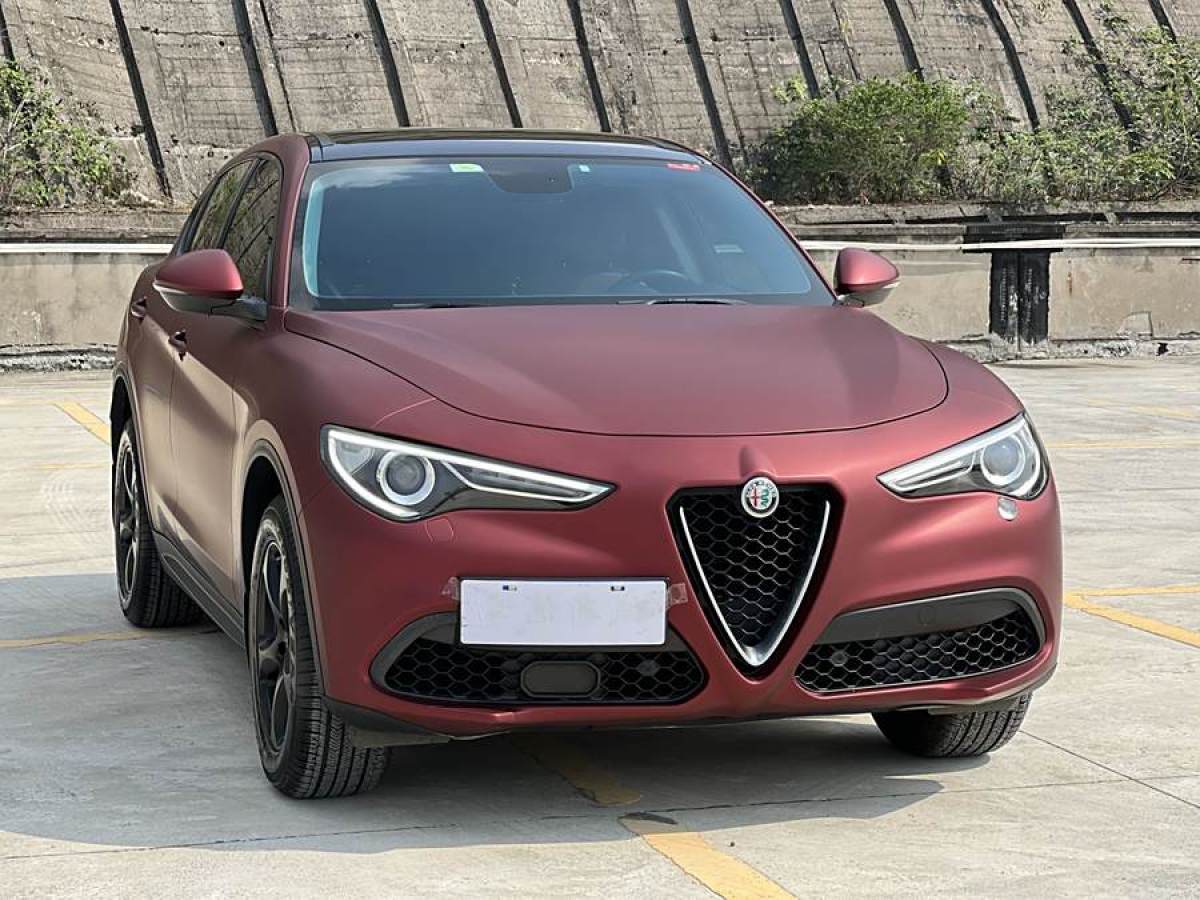 阿爾法·羅密歐 Stelvio  2017款 2.0T 200HP 精英版圖片