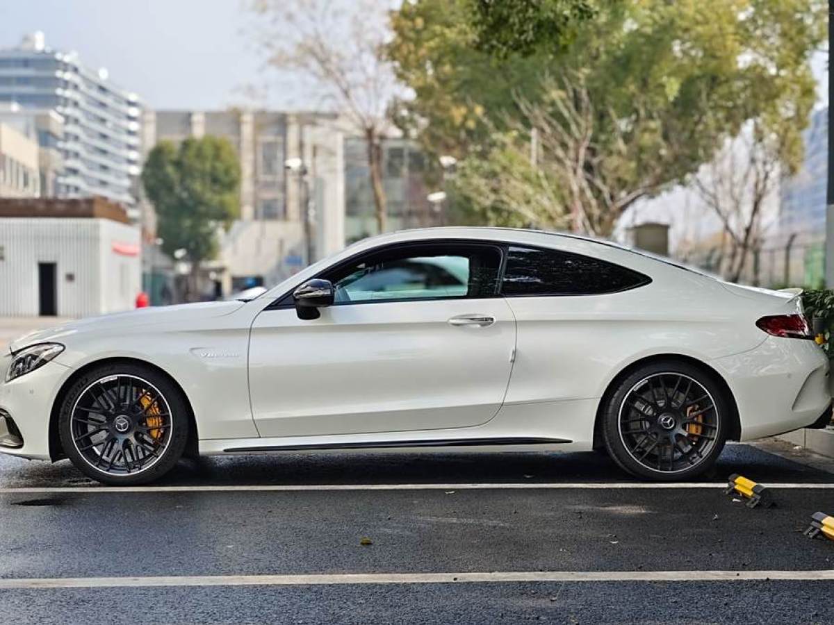 奔馳 奔馳C級(jí)AMG  2016款 AMG C 63 S Coupe圖片