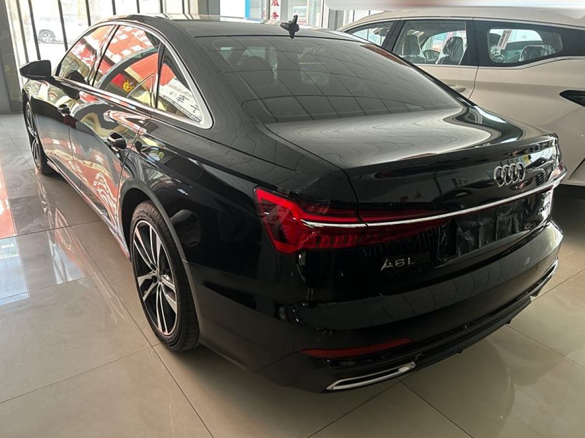 奧迪 奧迪A6L  2022款 40 TFSI 豪華動感型圖片