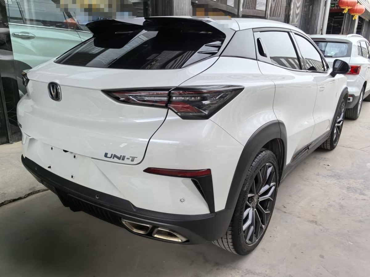 長安 UNI-T  2022款 1.5T 尊貴型圖片