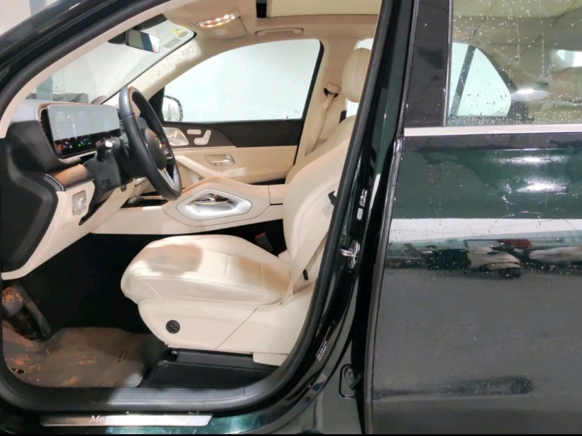 奔驰 奔驰GLE  2022款 改款 GLE 450 4MATIC 豪华型图片