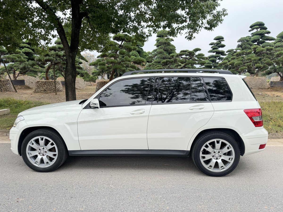 奔馳 奔馳GLK級  2011款 GLK 300 4MATIC 時(shí)尚型圖片