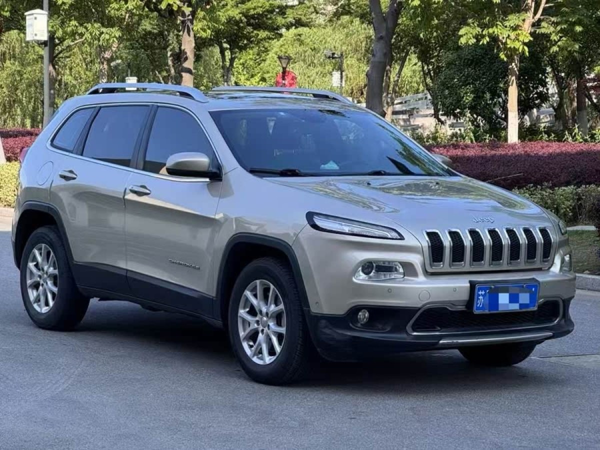 Jeep 自由光  2016款 2.4L 專業(yè)智能版圖片