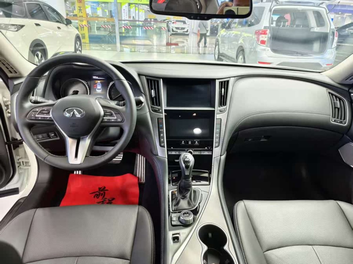 英菲尼迪 Q50L  2022款 2.0T 逸享版圖片