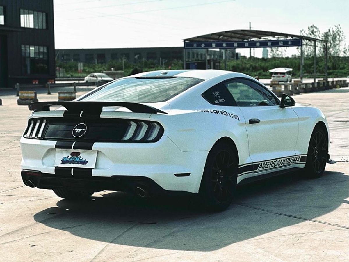 2019年10月福特 Mustang  2019款 2.3L EcoBoost