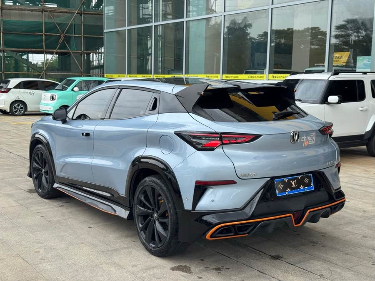 長安 UNI-T  2021款 1.5T 運動版 旗艦型圖片