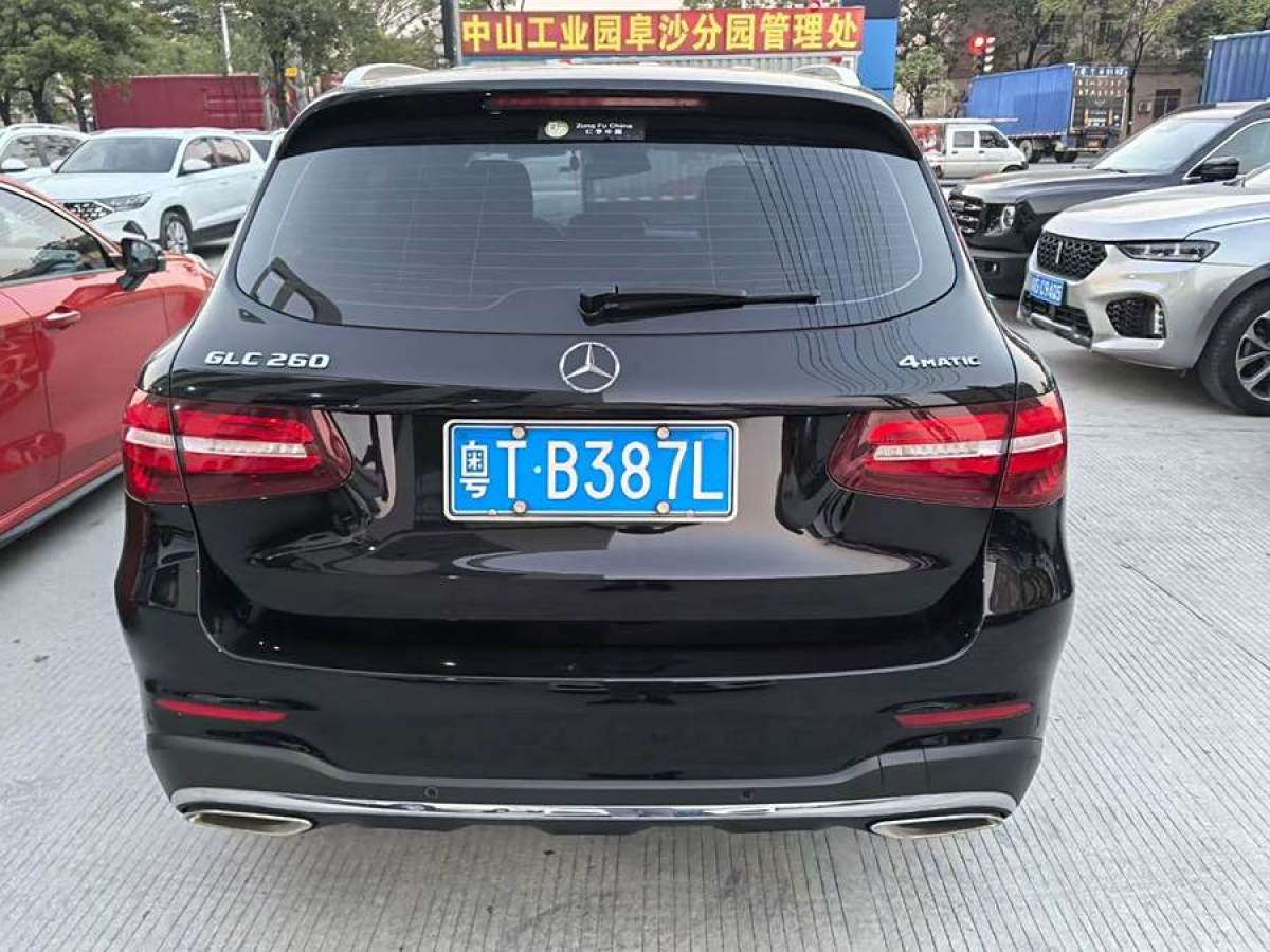 奔馳 奔馳GLC  2018款 改款 GLC 260 4MATIC 豪華型圖片