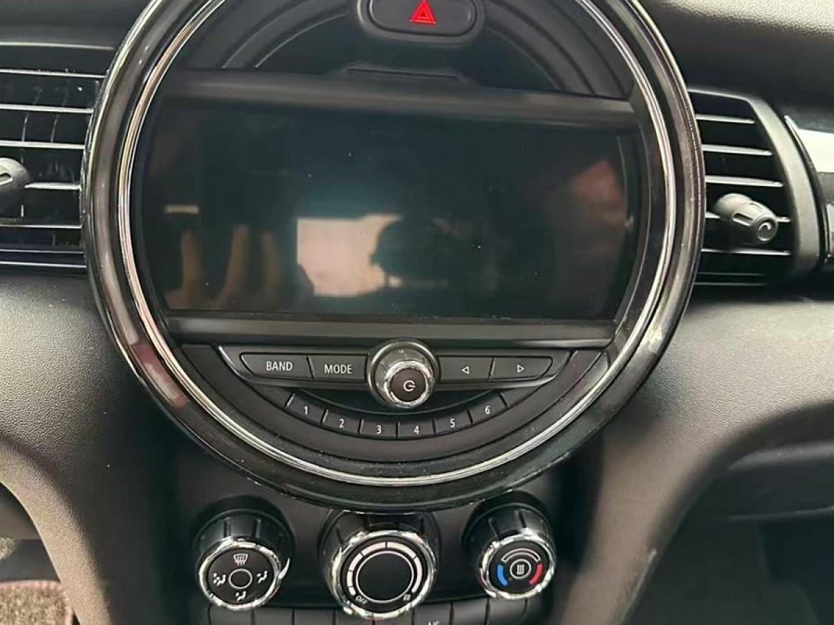 MINI COUNTRYMAN  2018款 1.5T COOPER 經(jīng)典派圖片