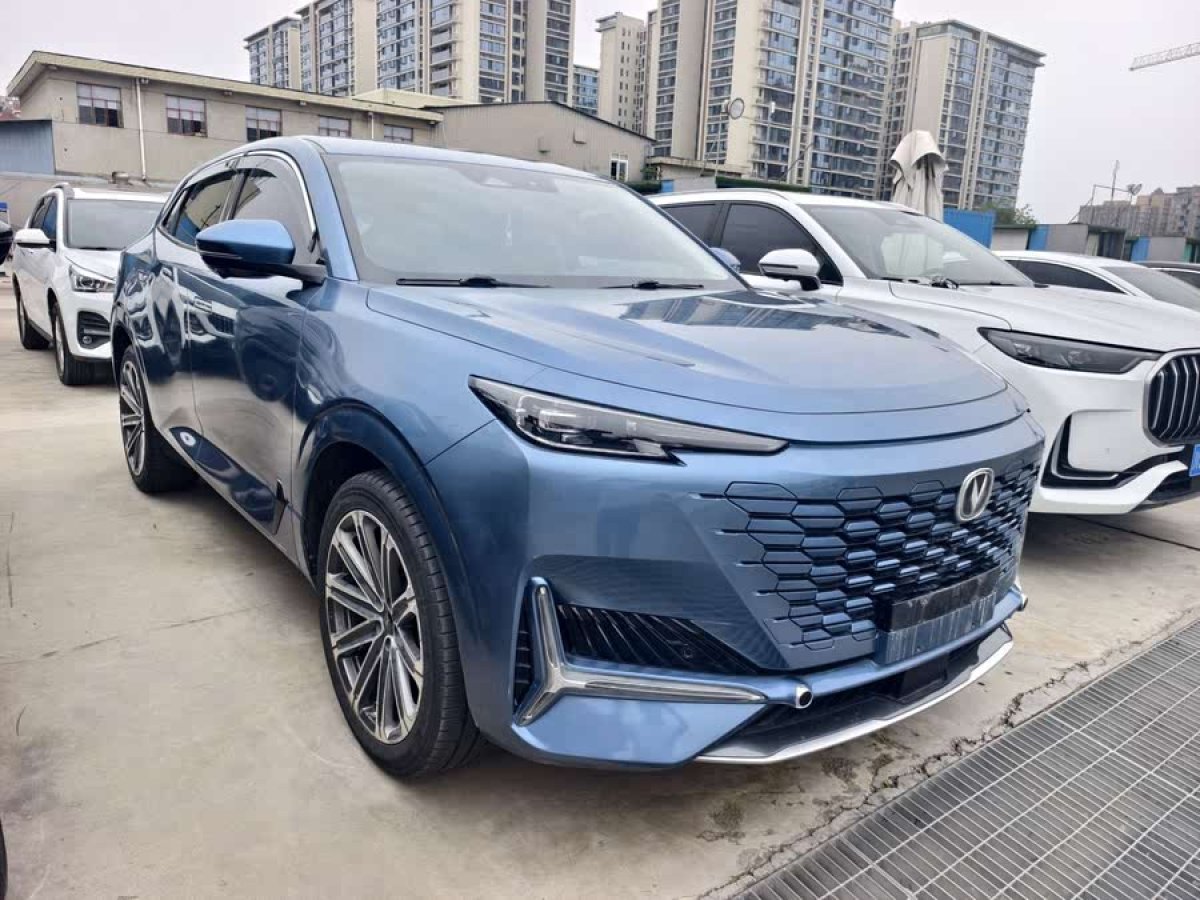 長安 長安UNI-K  2021款 2.0T 全輪驅(qū)動卓越型圖片
