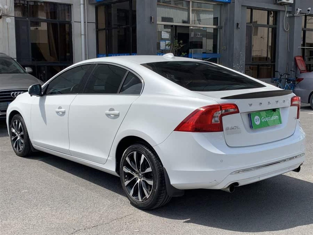 沃爾沃 S60  2014款 改款 T5 個性運動版圖片