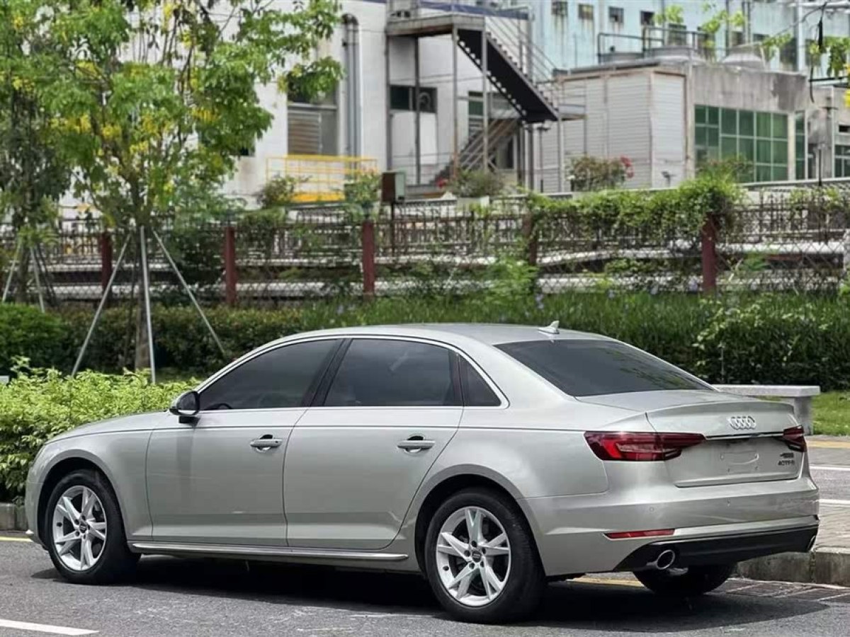 奧迪 奧迪A4L  2018款 30周年年型 40 TFSI 進(jìn)取型圖片