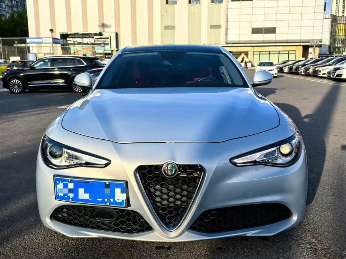 阿爾法·羅密歐 Giulia  2021款 2.0T 280HP 豪華版圖片