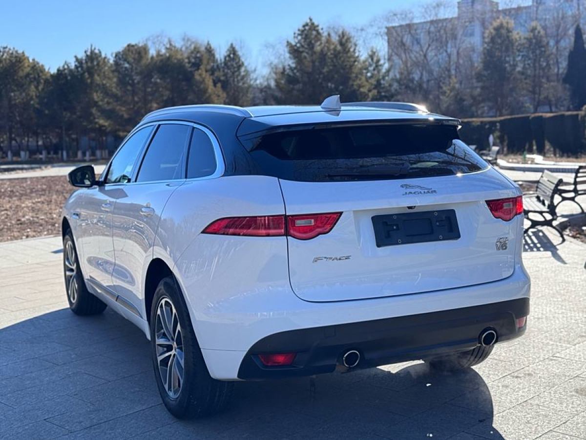 捷豹 F-PACE  2018款 3.0 SC 四驅(qū)R-Sport運(yùn)動(dòng)版圖片