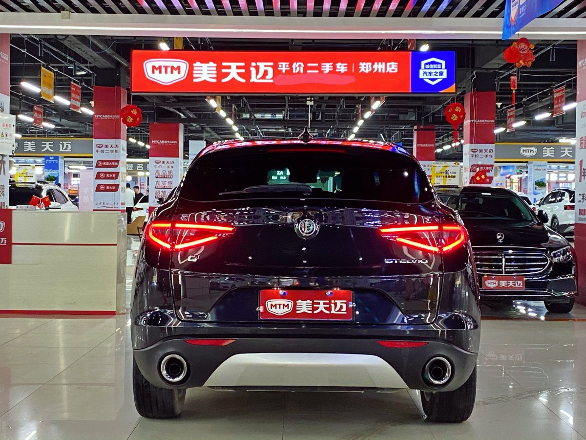 阿爾法·羅密歐 Stelvio  2017款 2.0T 200HP 精英版圖片