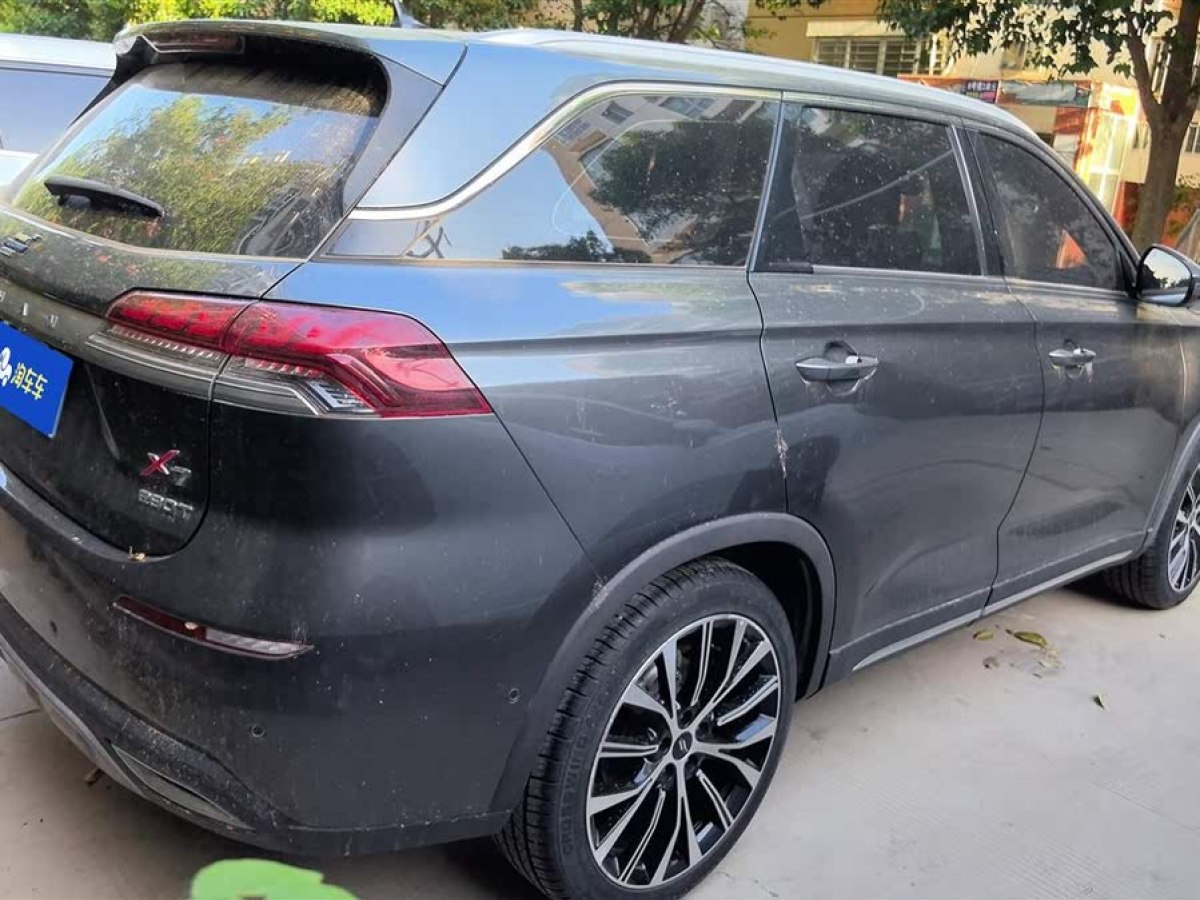長安歐尚 X7  2020款 1.5T 人臉識(shí)別全自動(dòng)泊車太空逍遙版圖片