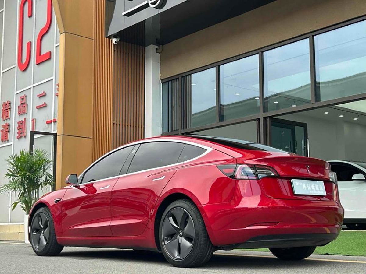 特斯拉 Model 3  2019款 長(zhǎng)續(xù)航全輪驅(qū)動(dòng)版圖片